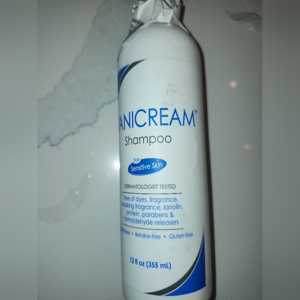 White Shampoo for Sensitive Skin